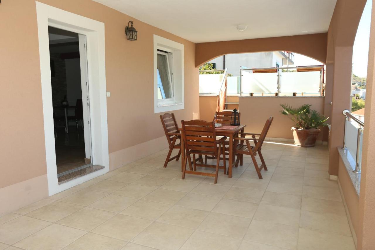 Villa Andric Trogir Buitenkant foto